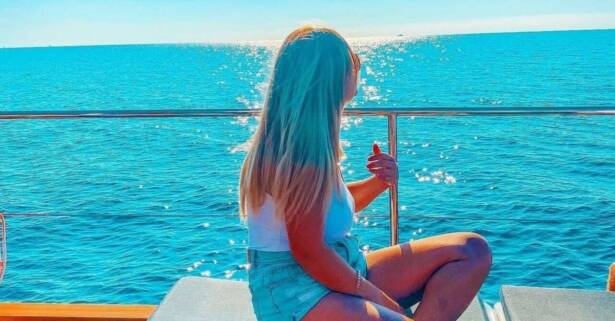 Alicante Tour a Portitxol en catamarán de 4:30 horas con comida y baño