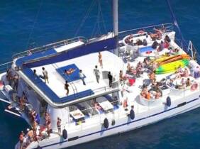 Alicante Salida en catamarán con degustación de mejillones y una bebida para 1