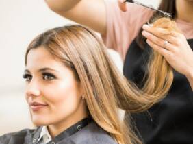 Madrid ¡Sanea tu melena! Sesión de peluquería con corte en Madrid centro