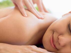 Madrid Masaje corporal con sauna seca y opción a masaje facial para 1 persona