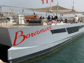 Valencia Excursión en catamarán por las playas de Gandía con comida y baño