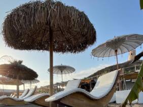 Málaga Día de playa en Mao Ocean Club con menú para 2 personas