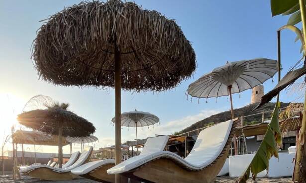Málaga Día de playa en Mao Ocean Club con menú para 2 personas
