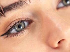 Bilbao 1 o 2 sesiones de microblading de cejas o micropigmentación de labios