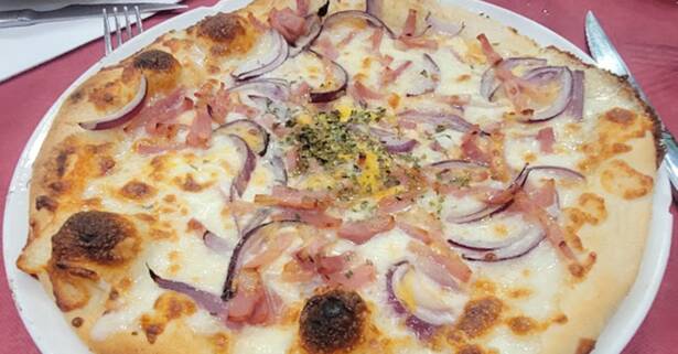 Valladolid De Italia a tu mesa: menú con pizza a compartir para 2 o 4 personas