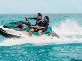 Málaga 1 hora de alquiler de moto de agua para 1 o 2 personas