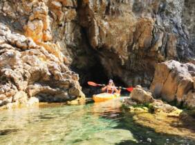 Alicante Ruta en kayak y snorquel en las calas de Villajoyosa para 1