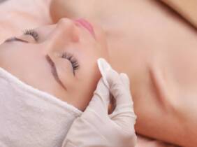 Las Palmas Limpieza facial básica con exfoliante y mascarilla y opción a dermapen