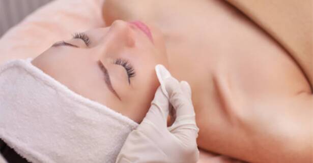 Las Palmas Limpieza facial básica con exfoliante y mascarilla y opción a dermapen