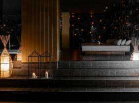 Málaga Circuito spa con copa o botella de cava y tratamiento extra para 2