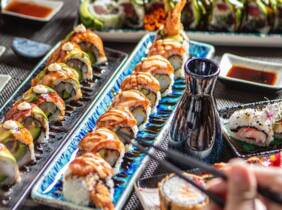 Palma de Mallorca Menú japonés para 2 o 4 personas con opciones clásicas o gourmet