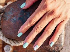 Palma de Mallorca Manicura y/o pedicura con esmaltado de gel semipermanente